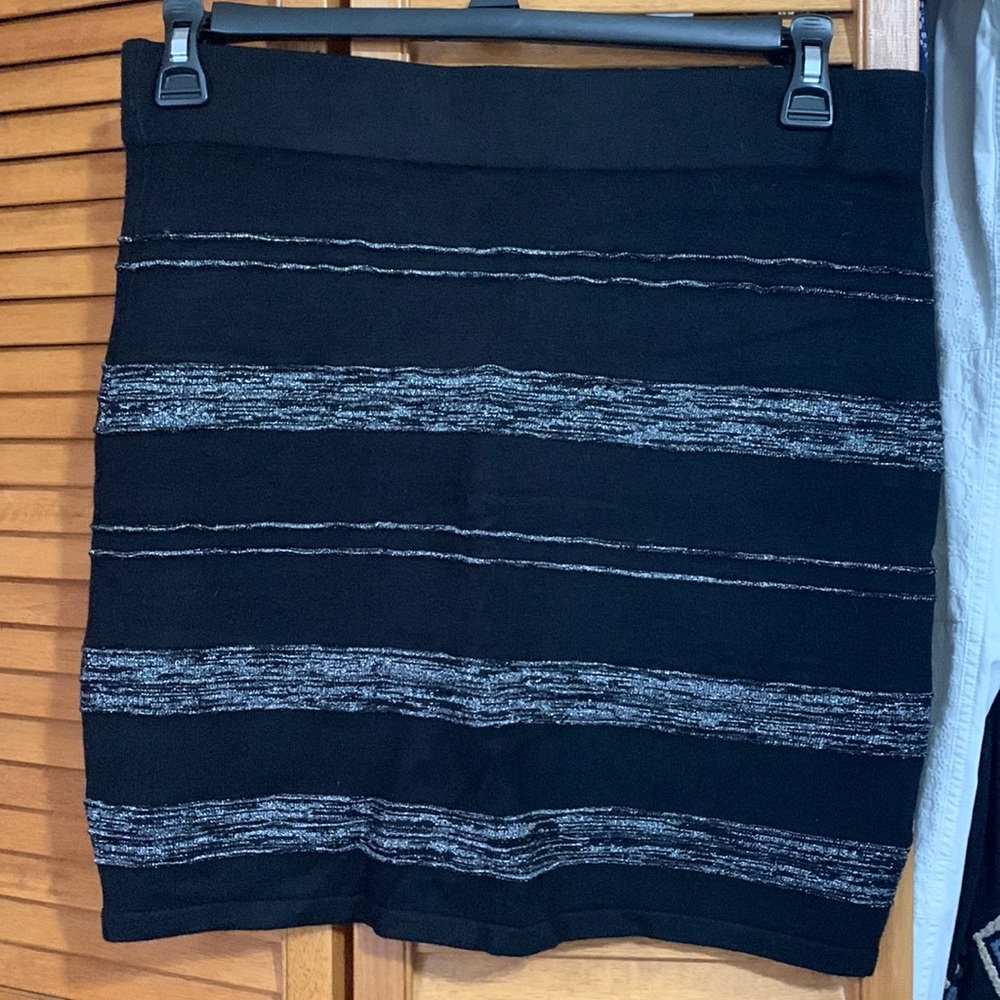 Sparkle sweater knit skirt